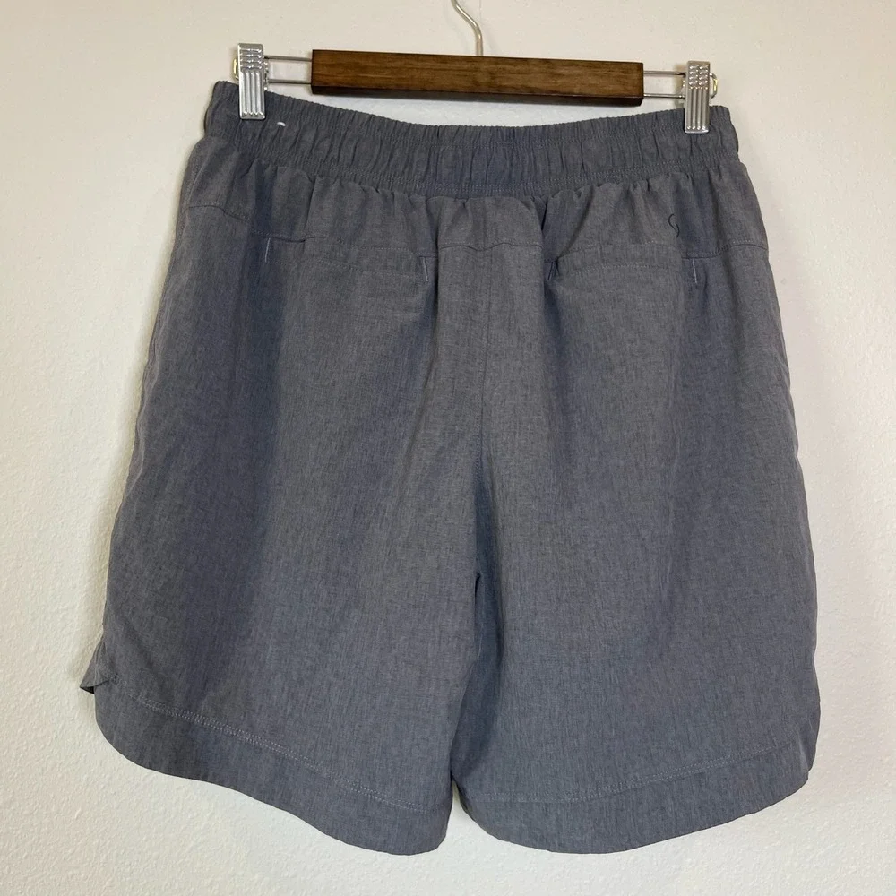 CALIA by Carrie Underwood Anywhere Shorts Heather Grey Medium Zipper Pockets